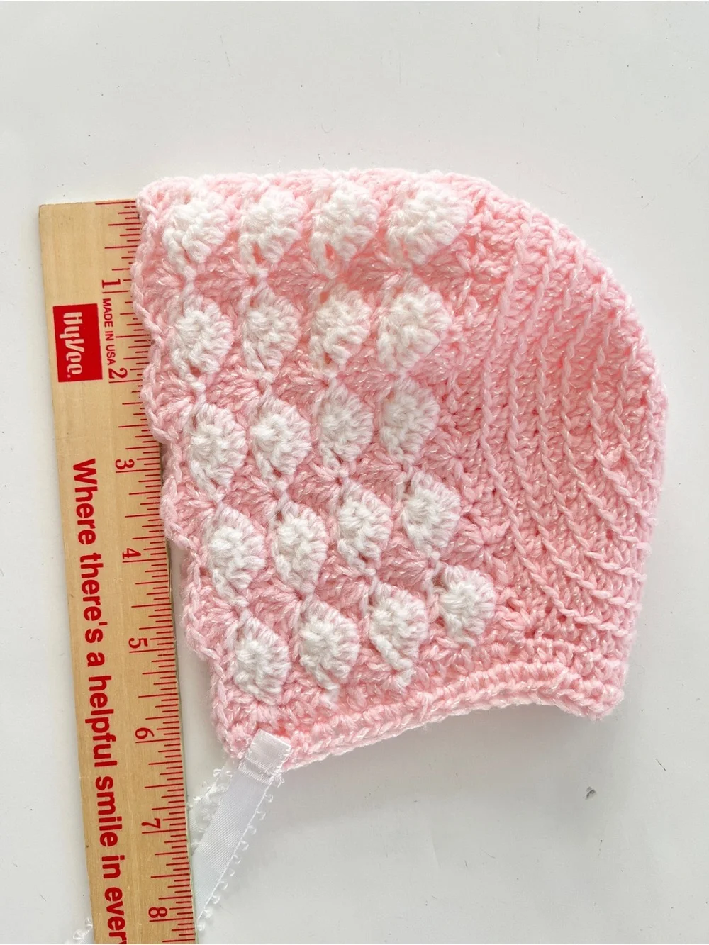 NEW Handmade light Pink & White Crochet Baby Bonnet with Ties newborn 0-3 months